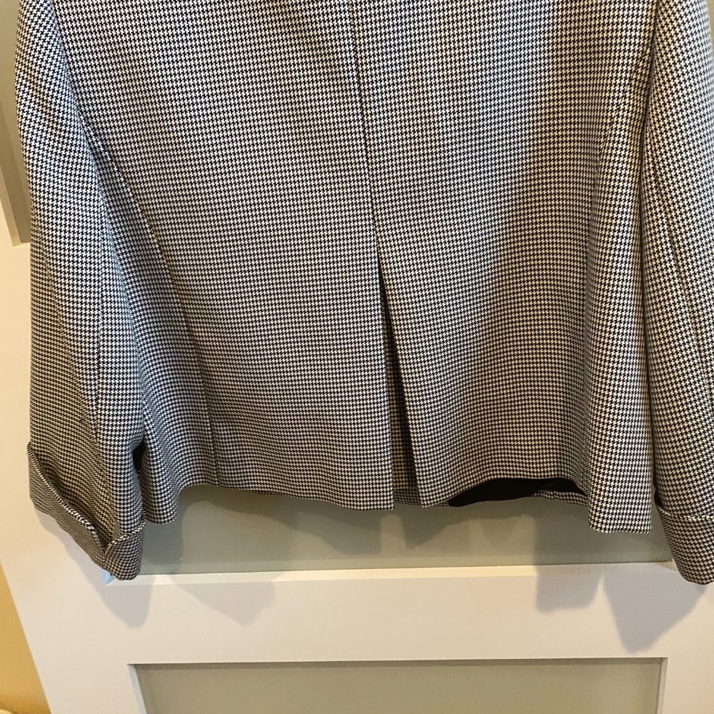 Jacket - Picture 4 of 5